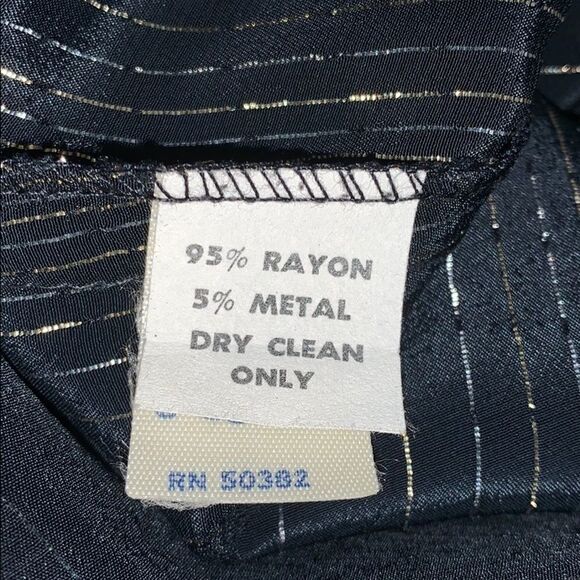 VGT long sleeve metallic gold midi dress. Size medium - Picture 15 of 16